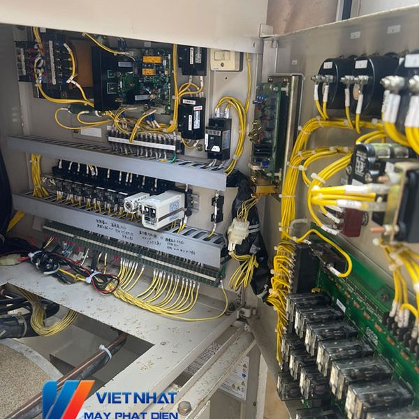 Máy phát điện Hino 200kva