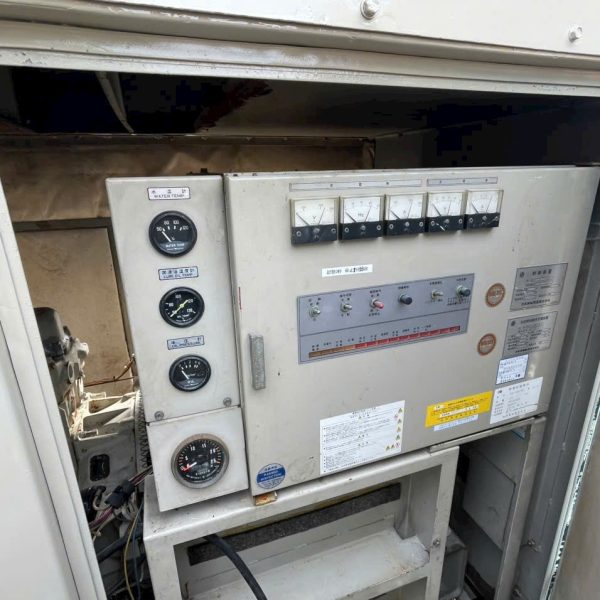Máy phát điện Hino 100kVA cũ Nhật bãi chạy dầu 3 pha giá rẻ