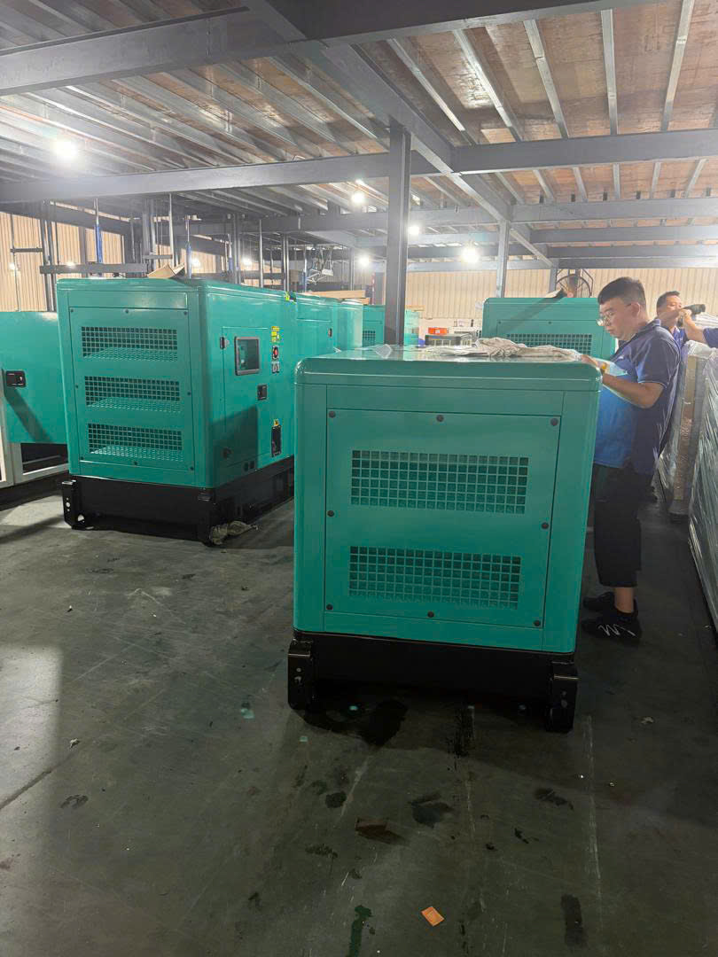 Máy phát điện Cummins 150kva (120kw) mới 100%